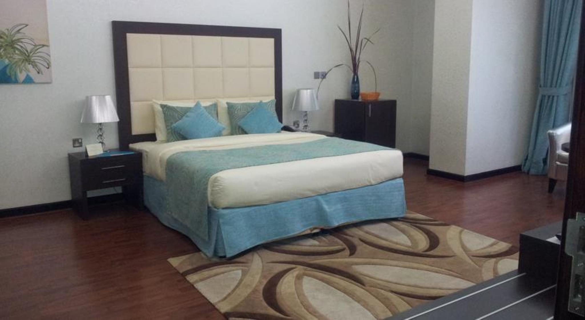 Hotel Gokulam Park Doha Exterior foto
