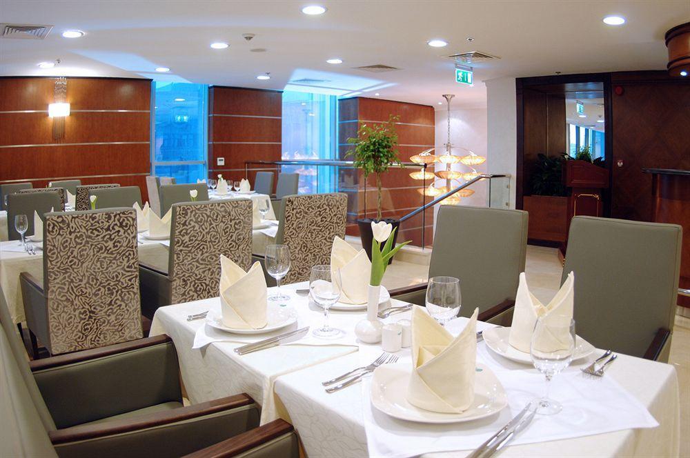 Hotel Gokulam Park Doha Exterior foto