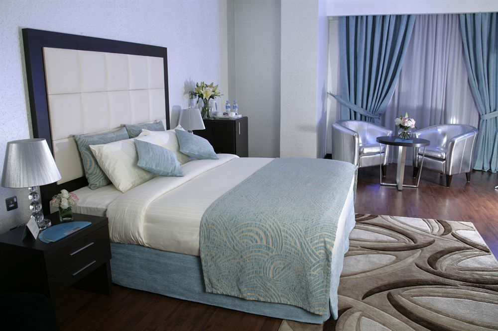 Hotel Gokulam Park Doha Exterior foto