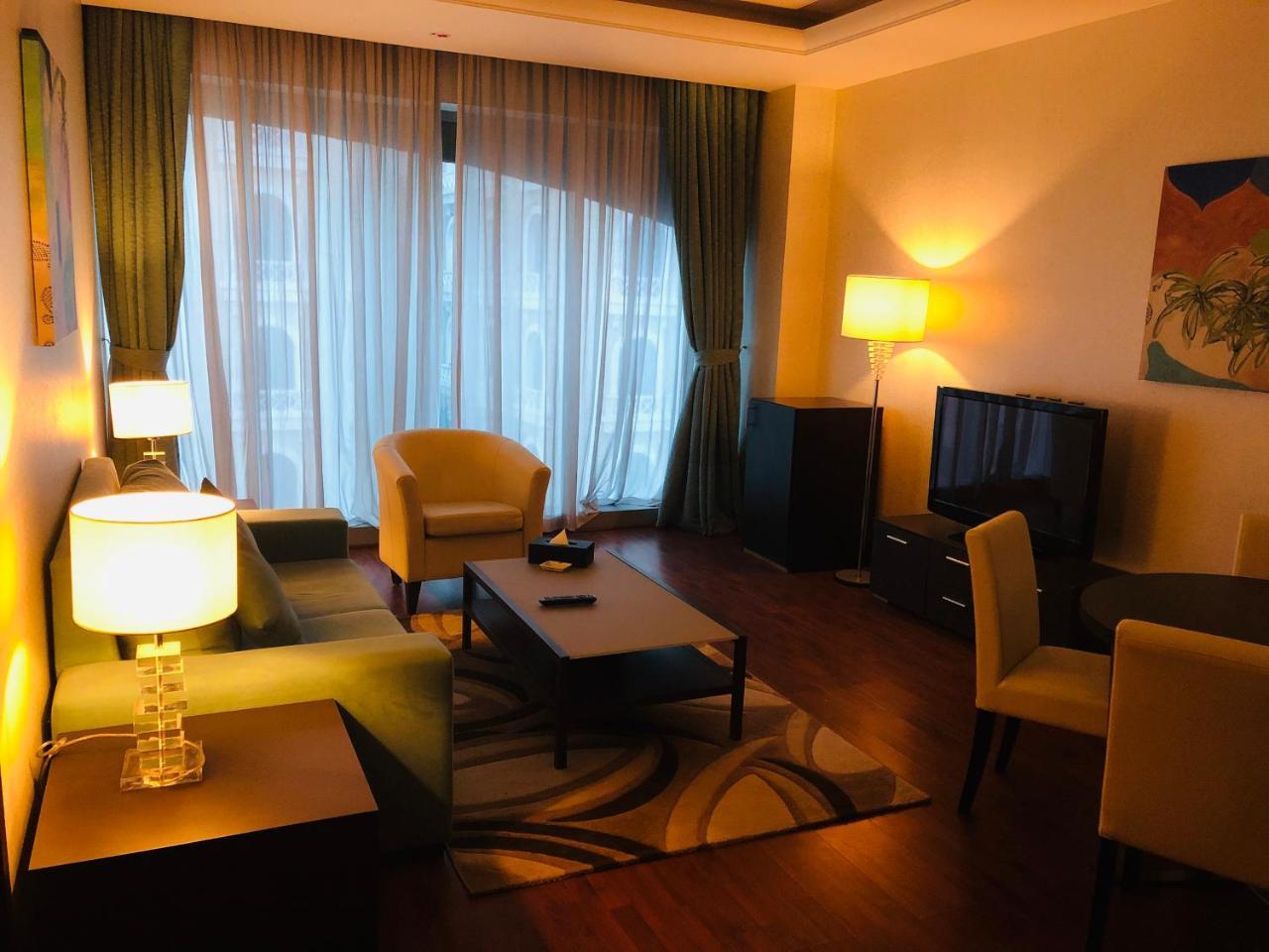 Hotel Gokulam Park Doha Exterior foto